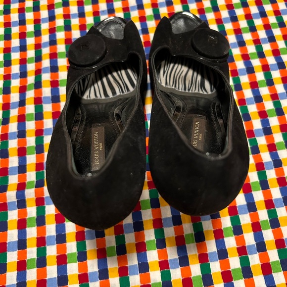 Louis Vuitton suede heels 8